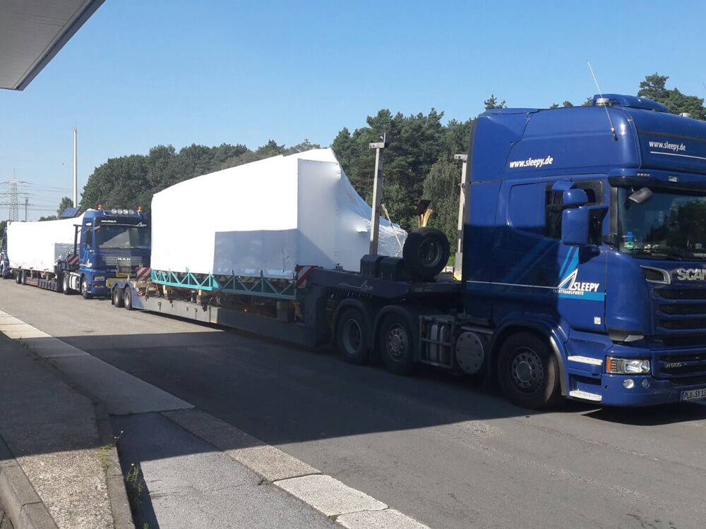 Sleepy Vehicle with Moulded Parts | Sleepy Yacht & Special Transport